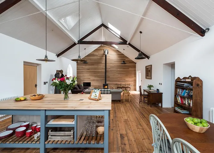Chester\'S Only Tin Chapel - Unique, Spacious 2 Bedrooms, Garden And Free Parking